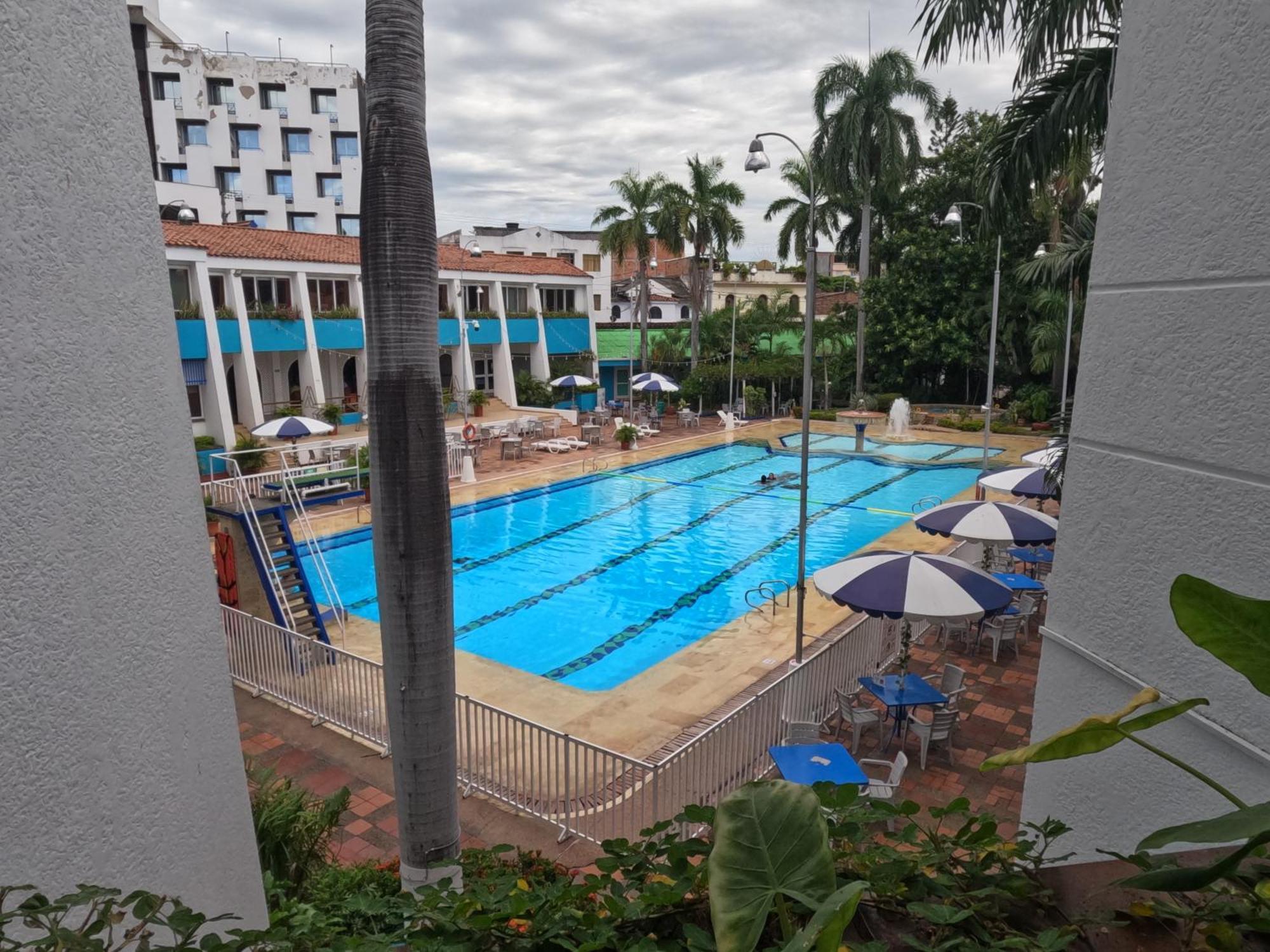 Hotel Bachue Girardot Kültér fotó