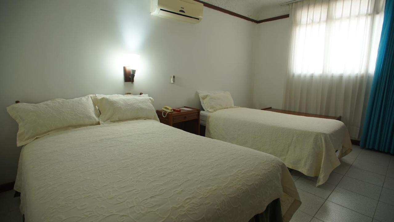 Hotel Bachue Girardot Kültér fotó